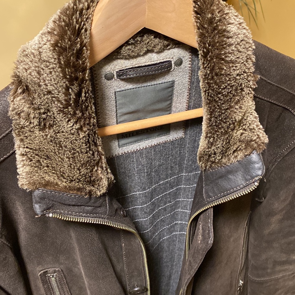 Leather jacket - Picture 4 of 14
